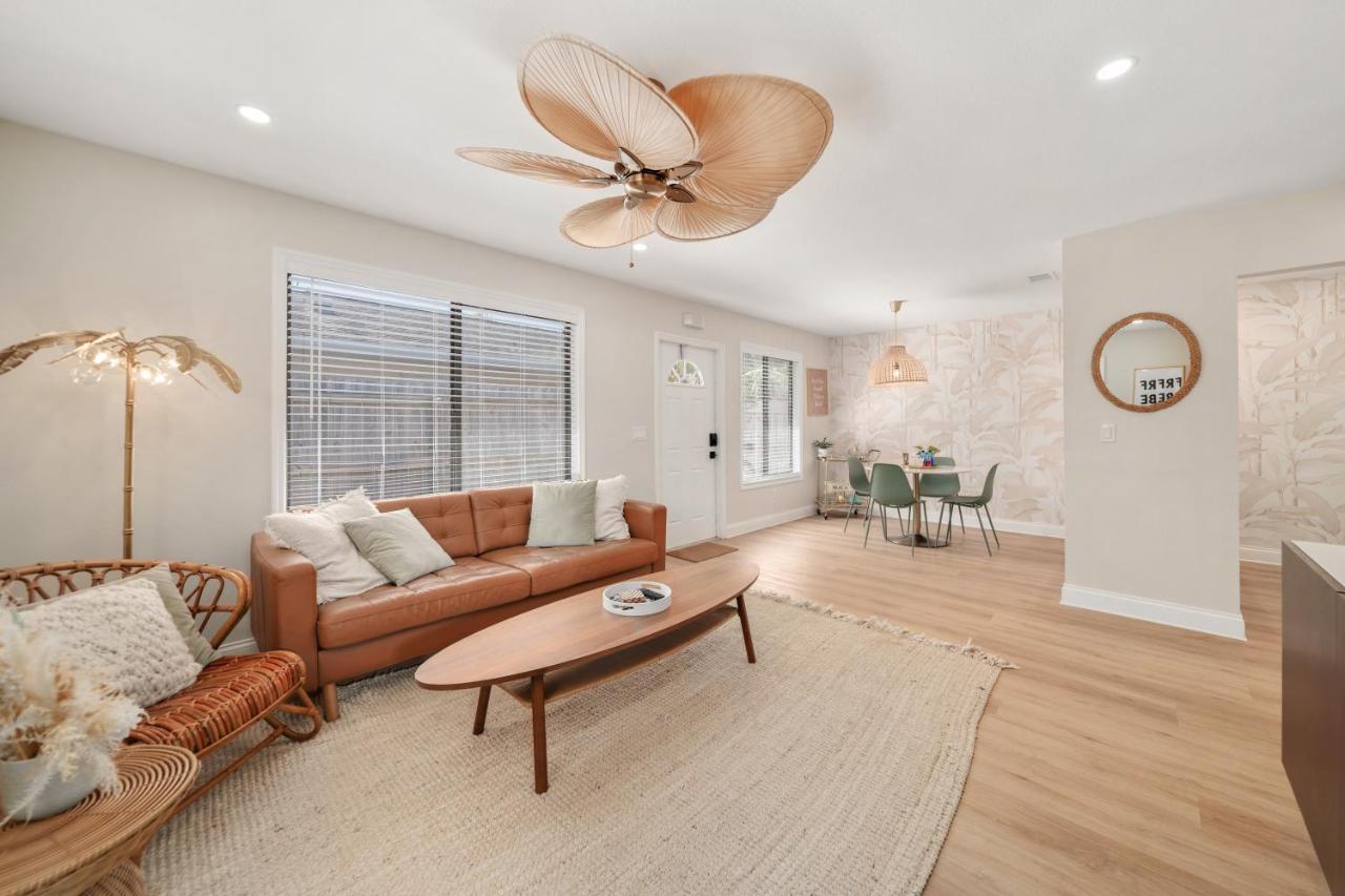 Luxury Villa 3 Blocks From The Beach With A Pool, Fire Pit And Outdoor Oasis Cape Canaveral Luaran gambar